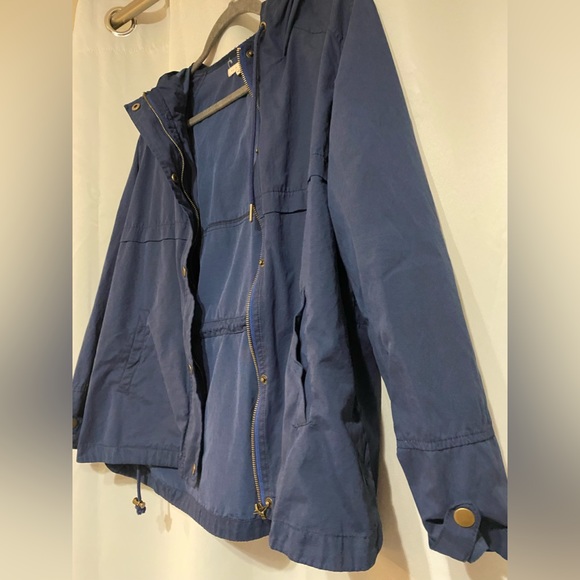 Blue Lightweight Jacket - Picture 4 of 6